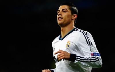 球王会-内马尔突破变向晃倒后卫